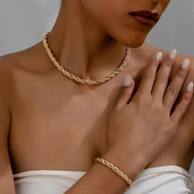 GoldenSerpent Chain Set