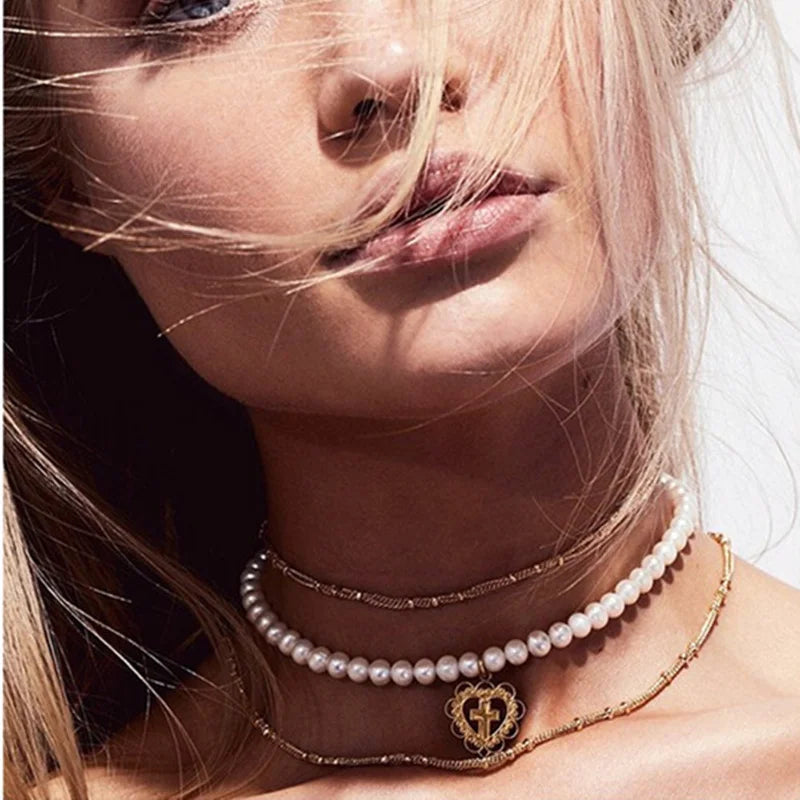 RegalLove Cross Choker
