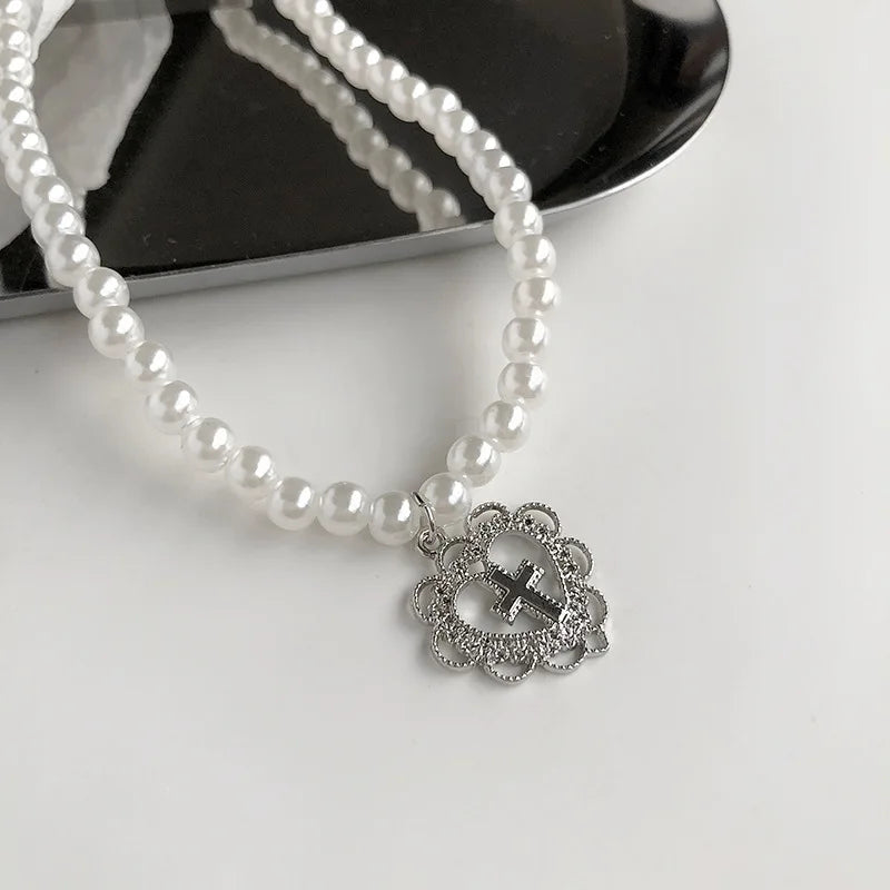 RegalLove Cross Choker