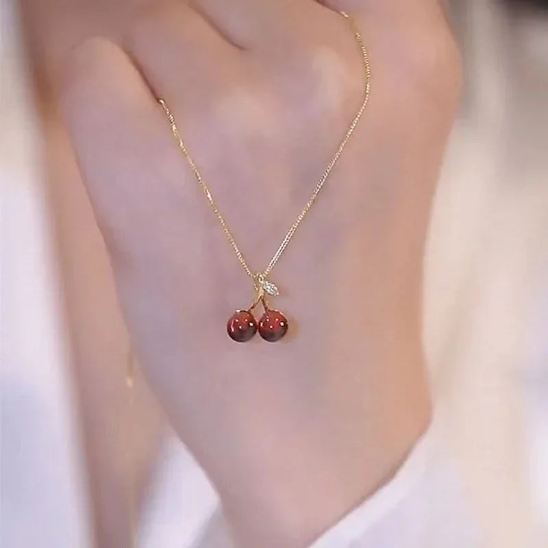 NoirEdge Square Pendant